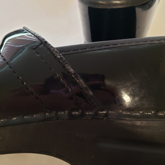 Women's Dansko Professional Clogs. Blk 8.5. - Picture 7 of 7